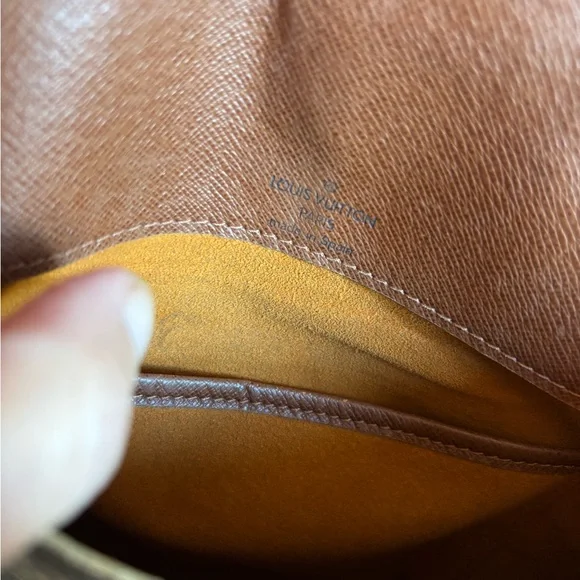 Authentic Louis Vuitton salsa crossbody - Picture 7 of 8